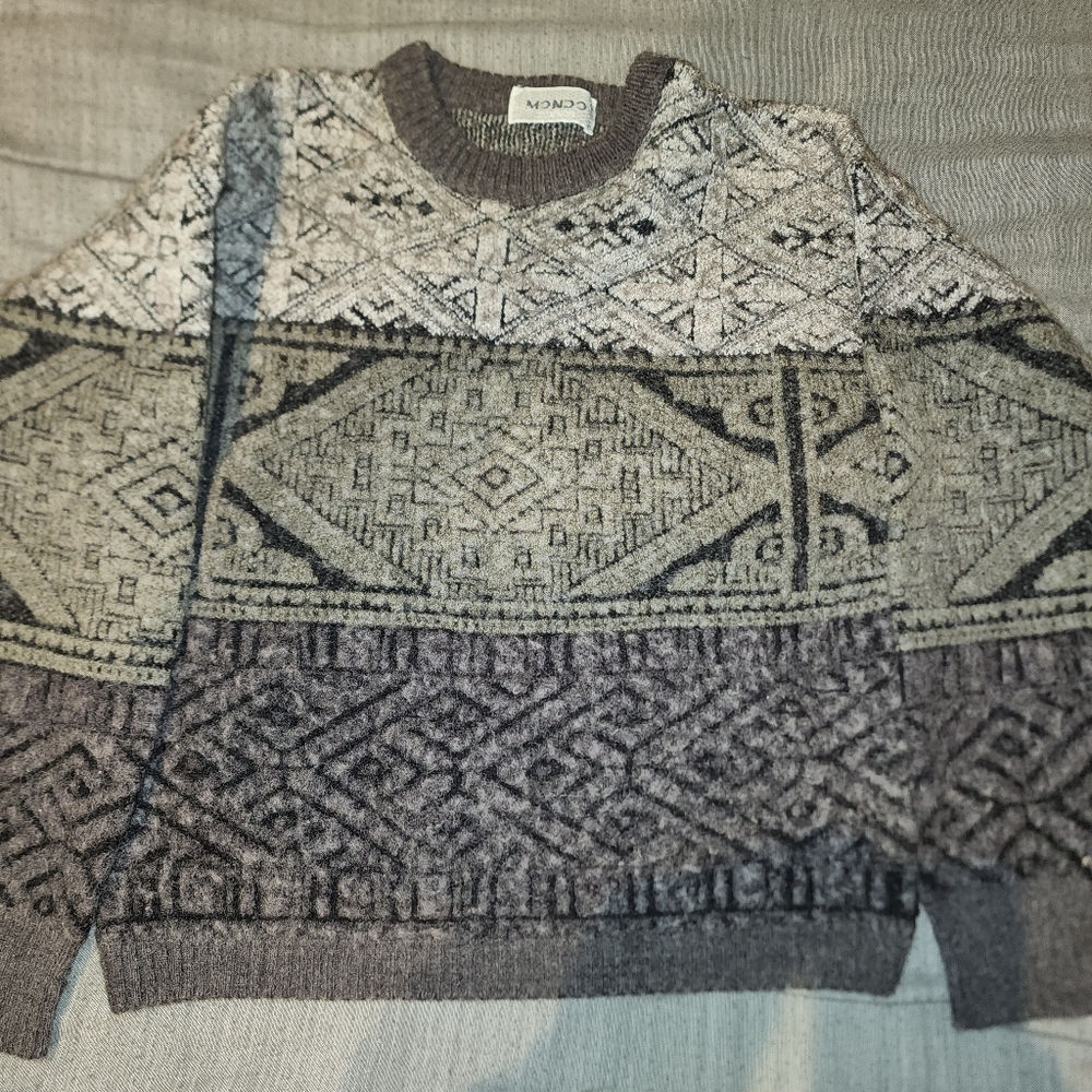 Mondo sweater